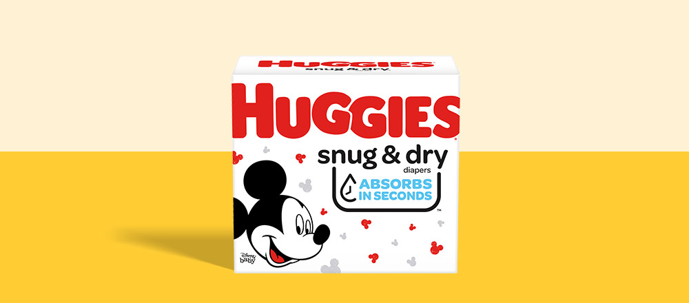 Una caja de pañales Huggies Snug and Dry