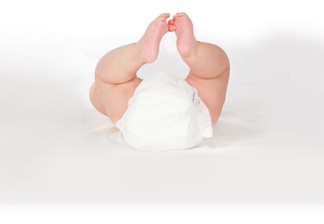 baby diaper and feet